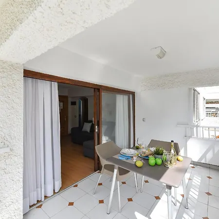 Hotel Central Bungalow With Communal Pool In Maspalomas Maspalomas (Gran Canaria)