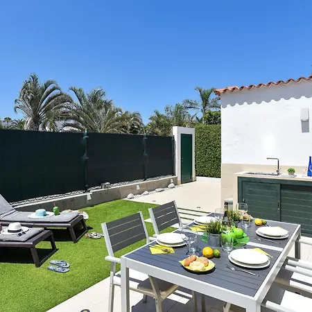 Hotel Central Bungalow With Communal Pool In Maspalomas